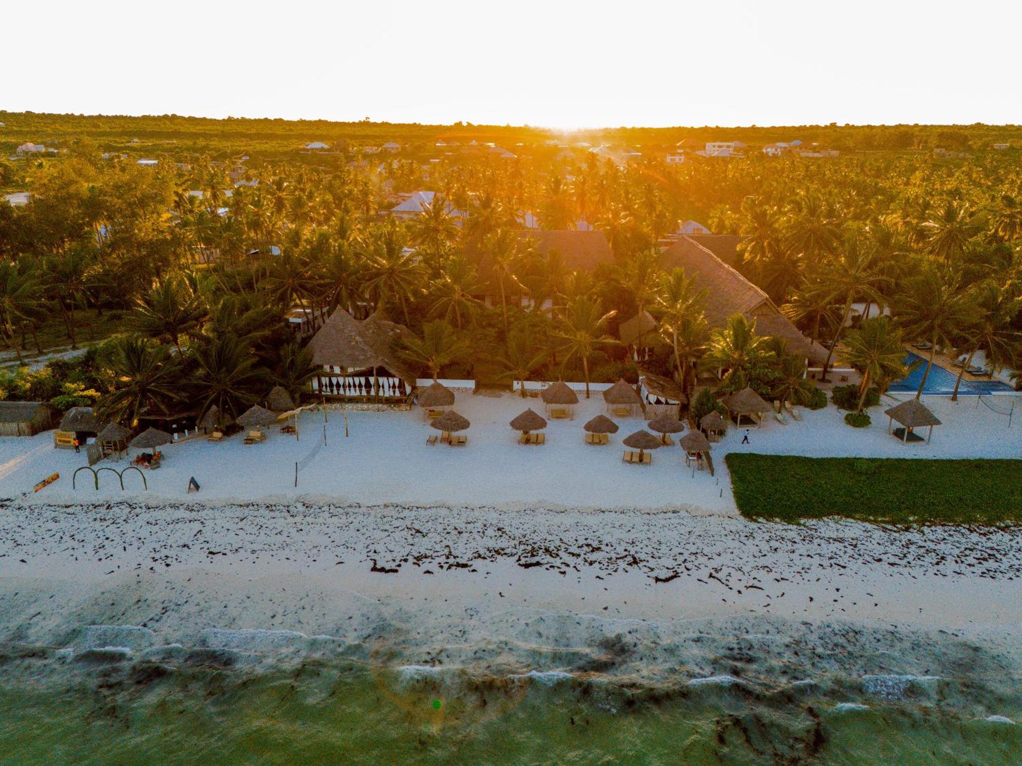 Swahili Palace Zanzibar Pwani Mchangani Exteriör bild